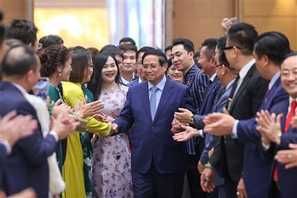 Doanh nhân thời kỳ mới: “Tự hào - Yêu nước - Trí tuệ - Nhân văn - Đạo đức - Hội nhập - Phát triển - Đột phá”