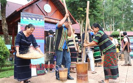 Phát triển ngành công nghiệp văn hóa nhanh và bền vững