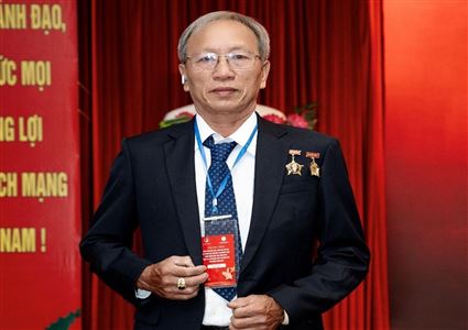 Thầy thuốc Đông y tiêu biểu toàn quốc, Lương y Bùi Quang Hạnh: Người “giữ lại bước đi” cho bệnh nhân xương khớp 