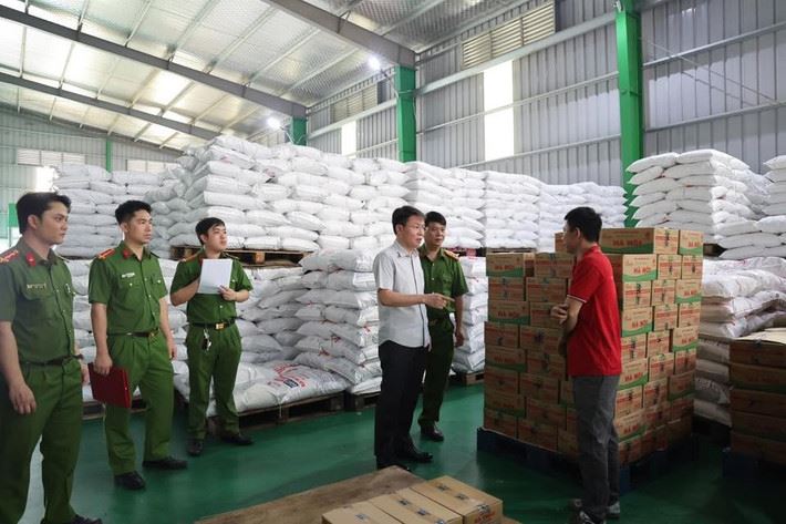Thu hồi khẩn cấp sản phẩm mì chính giả của công ty TNHH Famimoto Việt Nam