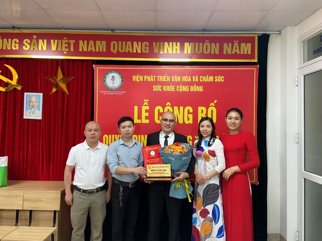 Ông Nguyễn Hữu Linh: Giữ chức Phó Chủ tịch Hội đồng khoa học về chăm sóc sức khỏe cộng đồng Khu vực phía Nam, Viện Phát triển văn hóa và chăm sóc sức khỏe cộng đồng