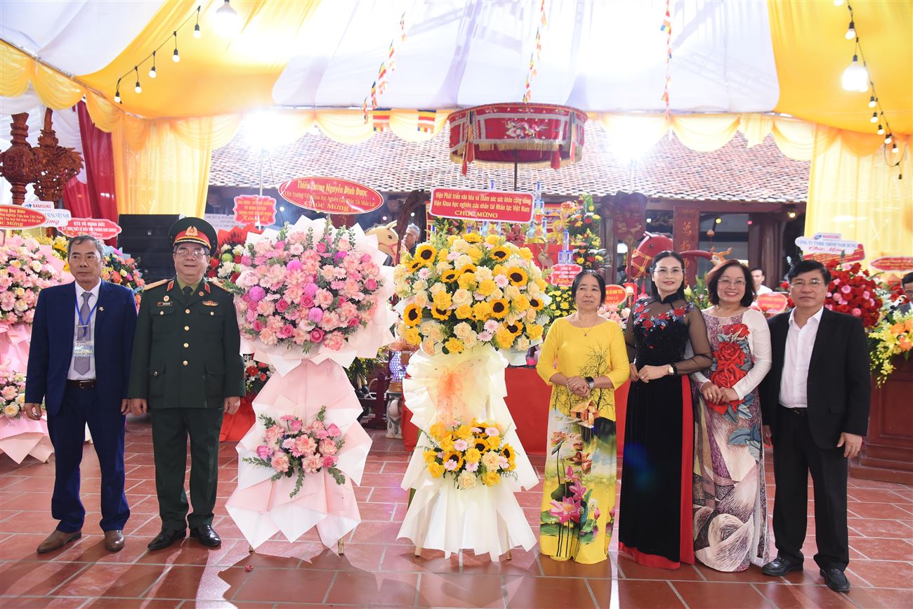 Viện Phát triển văn hóa và chăm sóc sức khỏe cộng đồng: Tham dự Lễ hội truyền thống Đình Làng Vân Chàng năm 2025