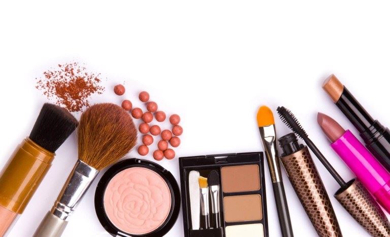 Siết kinh doanh mỹ phẩm trên sàn thương mại điện tử và mạng xã hội