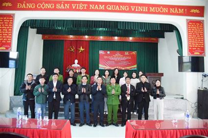 Trao tặng hàng trăm suất quà Tết trong chương trình “Xuân ấm áp – Tết sẻ chia” tết Bính ngọ 2026 tại Thanh Hóa
